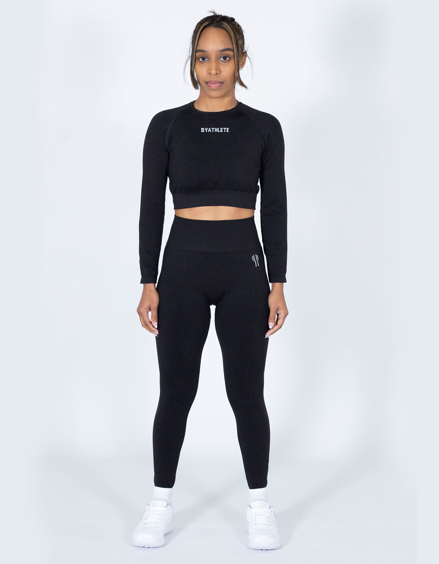 Strong Start Seamless Long Sleeve Crop Top - Black